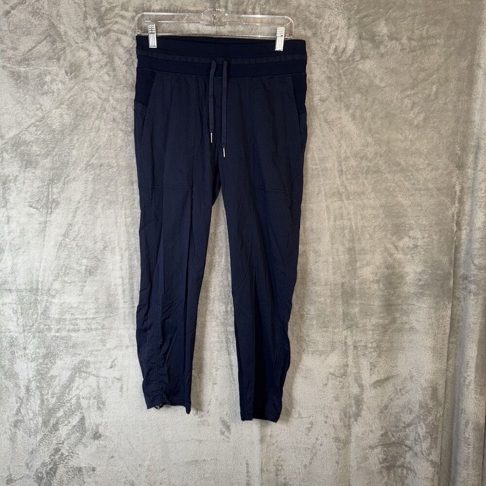 Lululemon Dance Studio Mid-Rise Cropped Pant Sz 6 Navy Blue